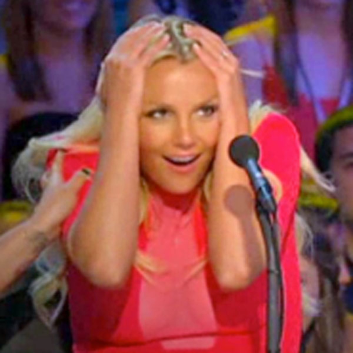 The X Factor Premiere Recap Another Next Justin Bieber But The Britney Look Alike Is No Good E Online Uk